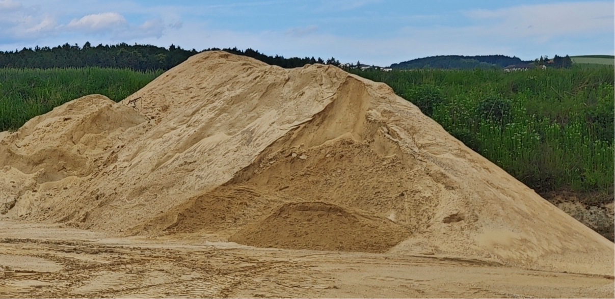 Rohsand gesiebt